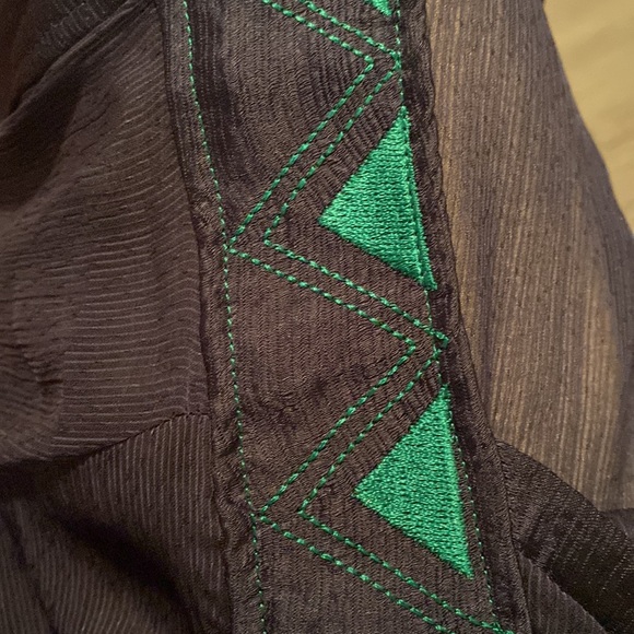 BCBG Contrast Stitch Blouson Sheer Boho Peasant Top, SizeXS Navy Blue/Green - Picture 5 of 6